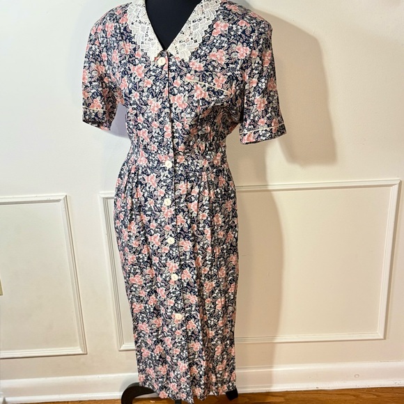 Dresses & Skirts - Vintage Floral Dress and Lace Collar Size 8 Petite Cottagecore, Farmhouse